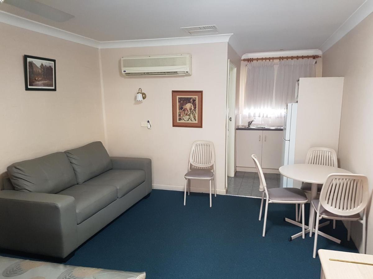 Abraham Lincoln Motel Tamworth Ngoại thất bức ảnh