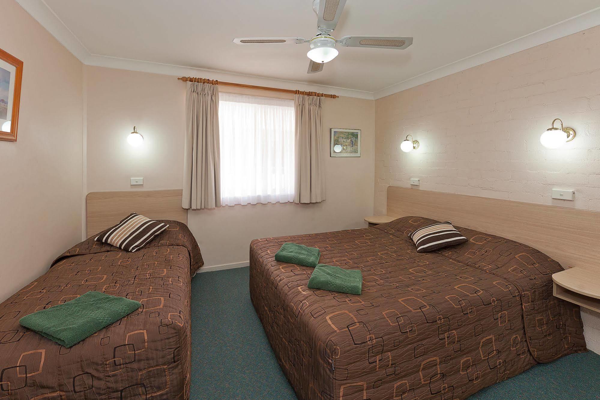 Abraham Lincoln Motel Tamworth Ngoại thất bức ảnh