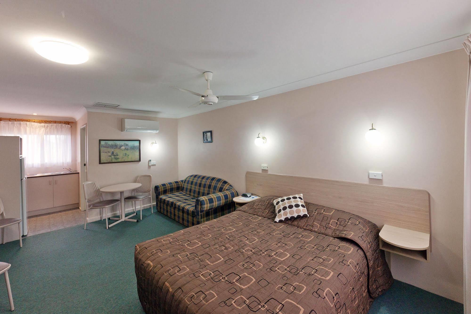 Abraham Lincoln Motel Tamworth Ngoại thất bức ảnh